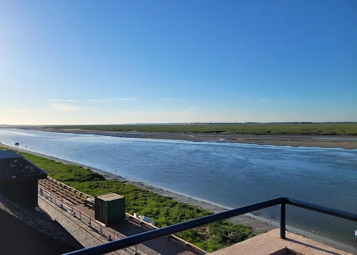Vue Et Terrasse Panoramique Sur La Baie De Somme